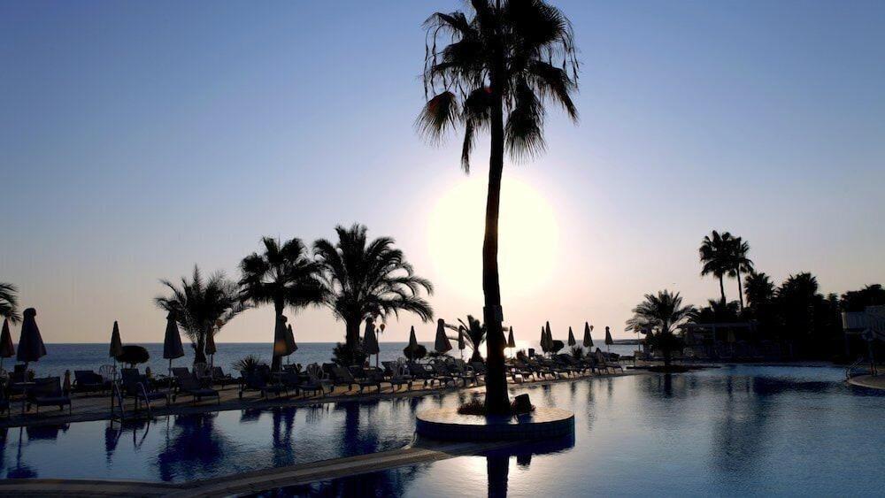 Sunrise Beach Hotel Протарас Екстериор снимка