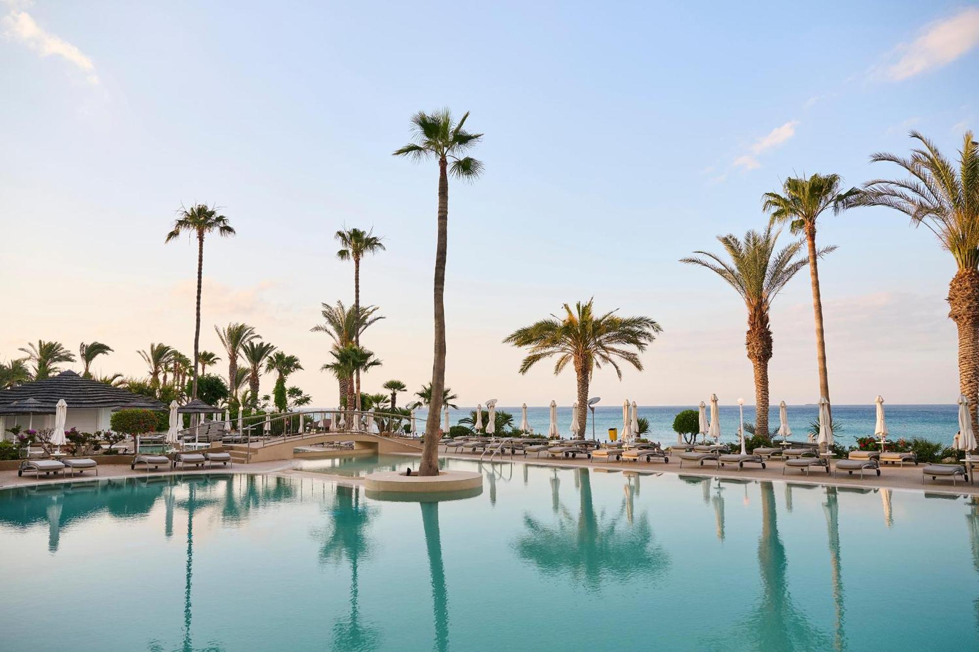 Sunrise Beach Hotel Протарас Екстериор снимка