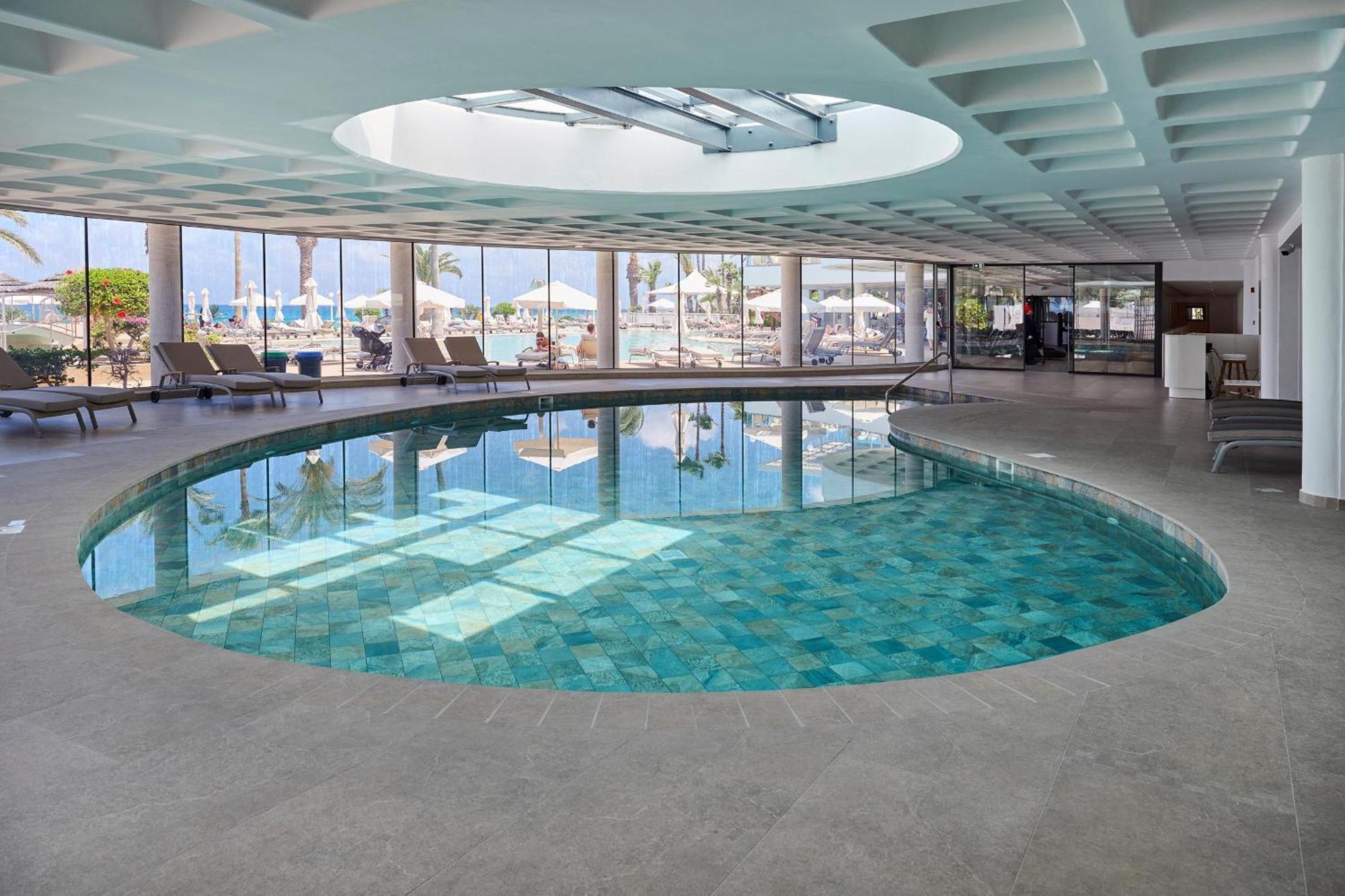 Sunrise Beach Hotel Протарас Екстериор снимка