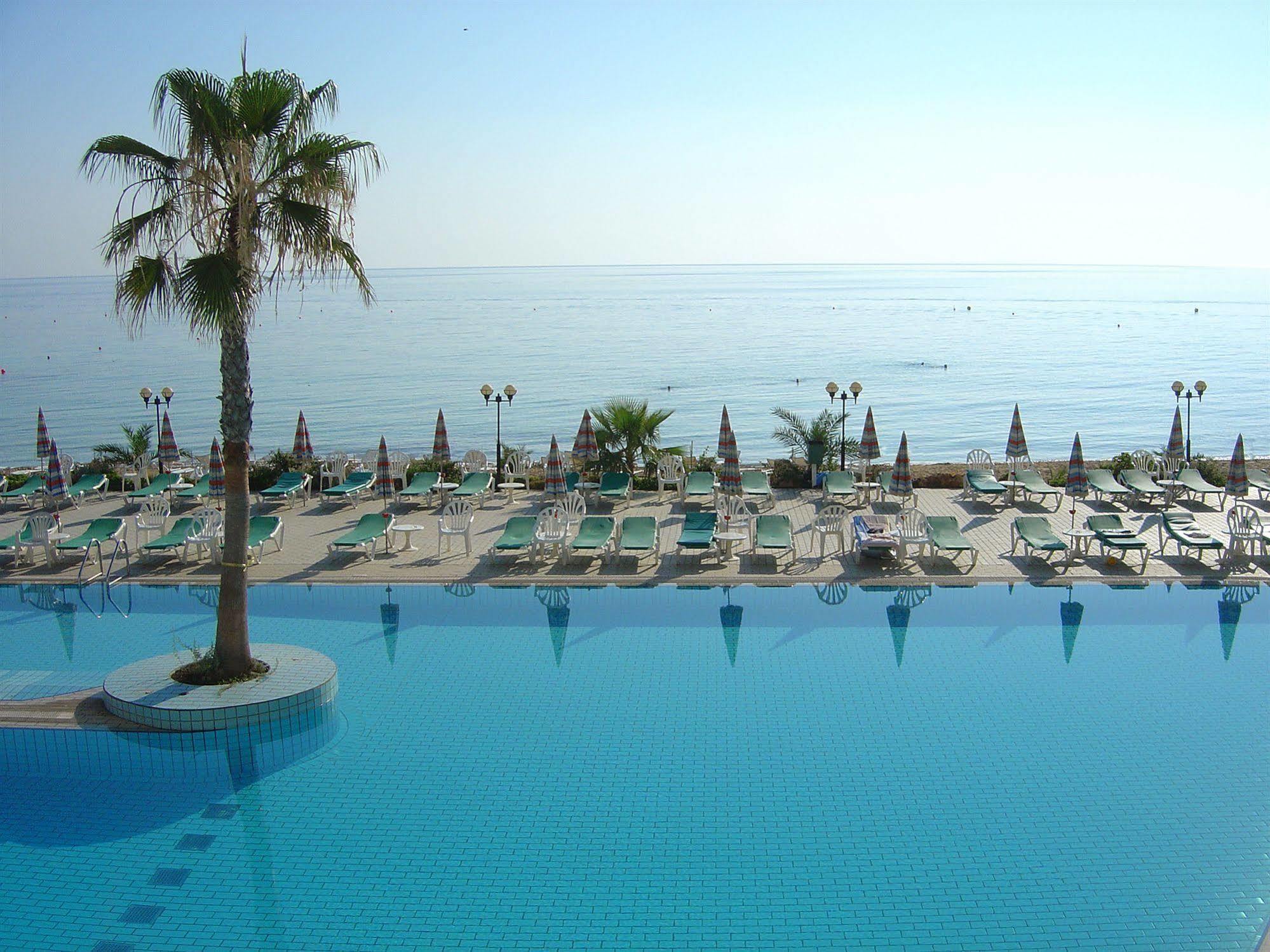 Sunrise Beach Hotel Протарас Екстериор снимка